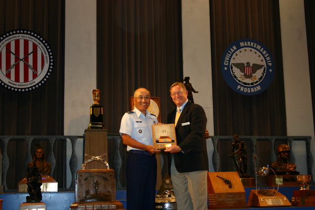 Col Chang receiving the General LeMay Award. See Team News for more information.