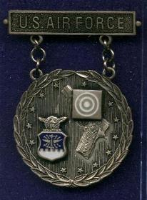 Silver USAF Excellence In Competition Pistol Shot Badge